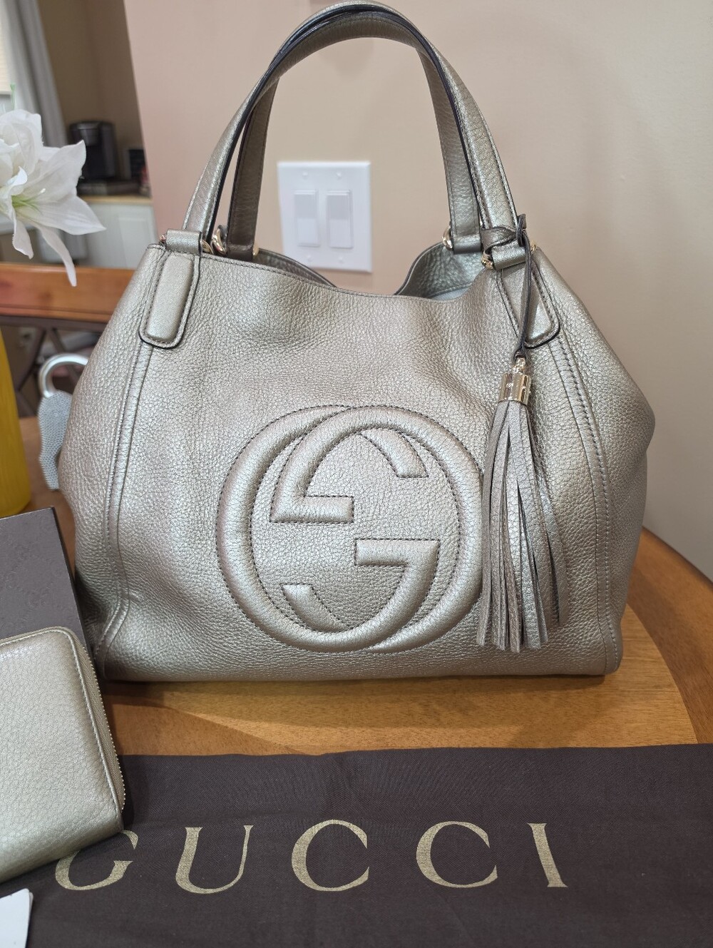 Gucci Soho Hobo Pewter With Matching Zip Around Wallet - Picture 5 of 16